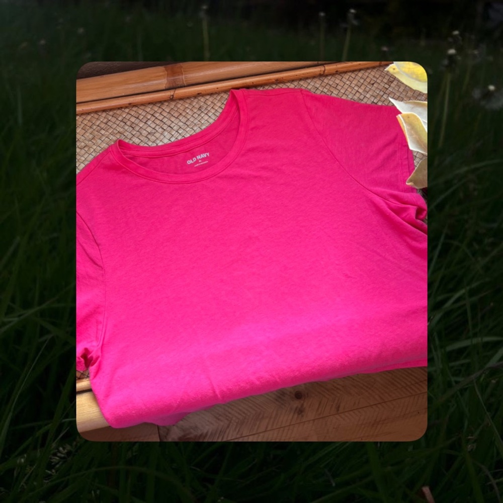 ✪✪✪ Pink Short Sleeve Tee